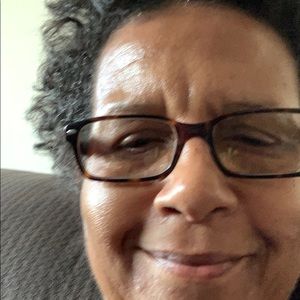 Meet your Posher, Regina